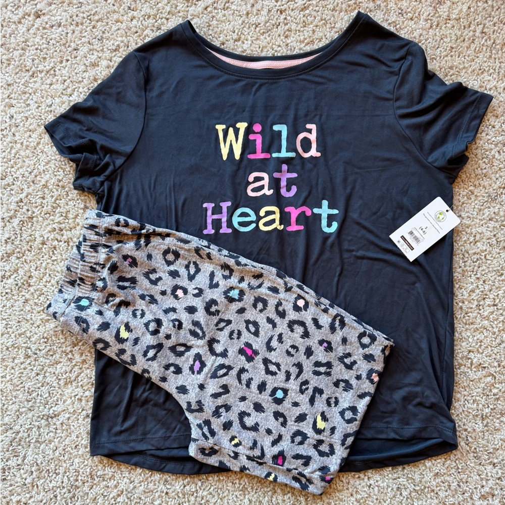 Women’s pajamas (New)